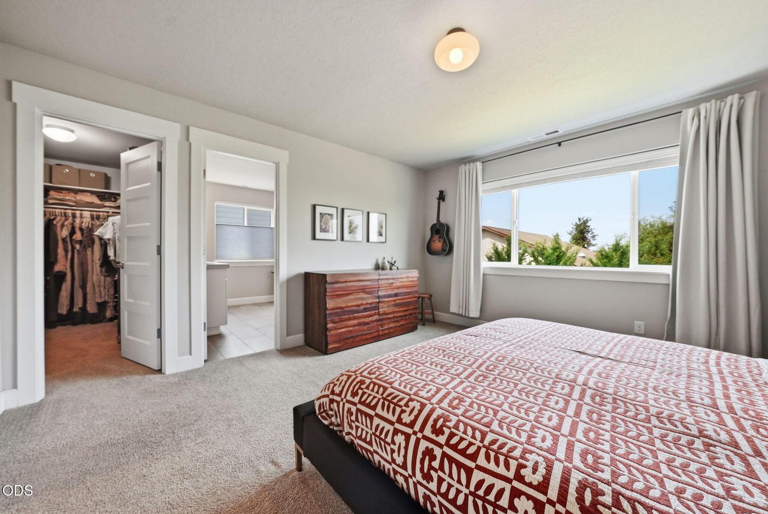Photo of 2866 NE Marea Drive 14 of 31