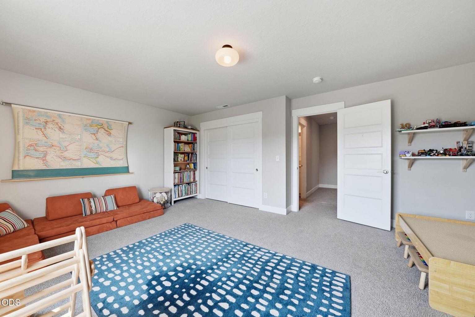 Photo of 2866 NE Marea Drive 18 of 31