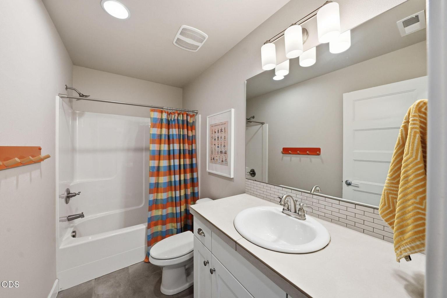 Photo of 2866 NE Marea Drive 20 of 31