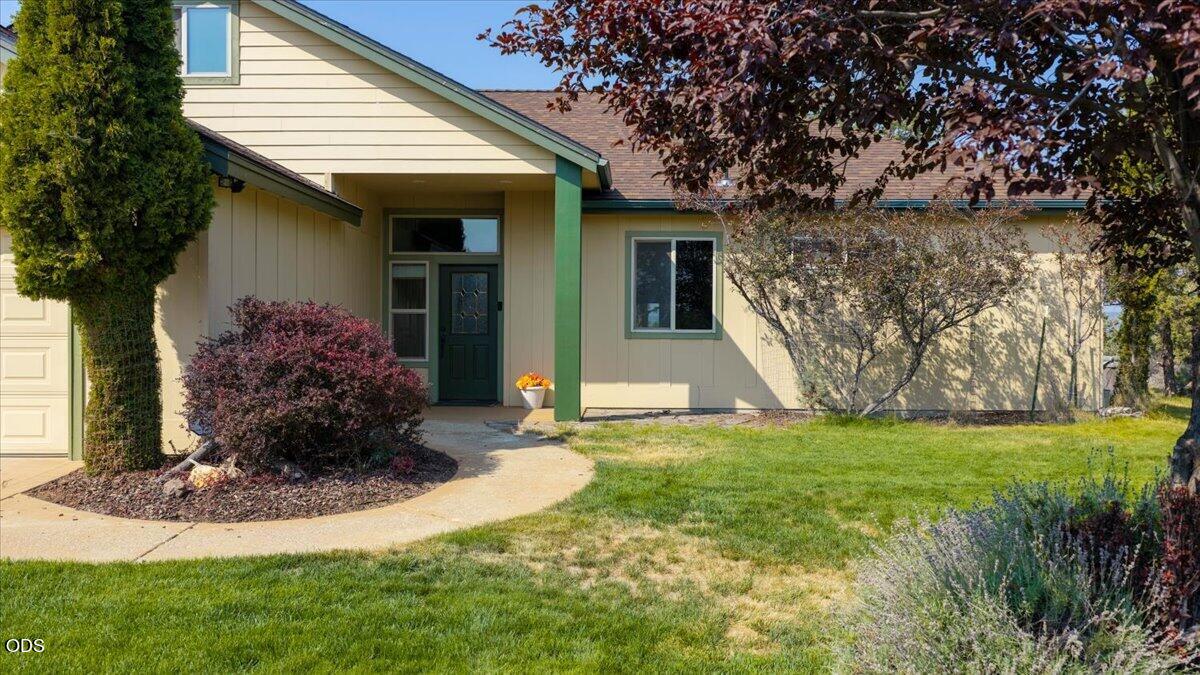 Photo of 5851 NW 61st Street 9 of 62