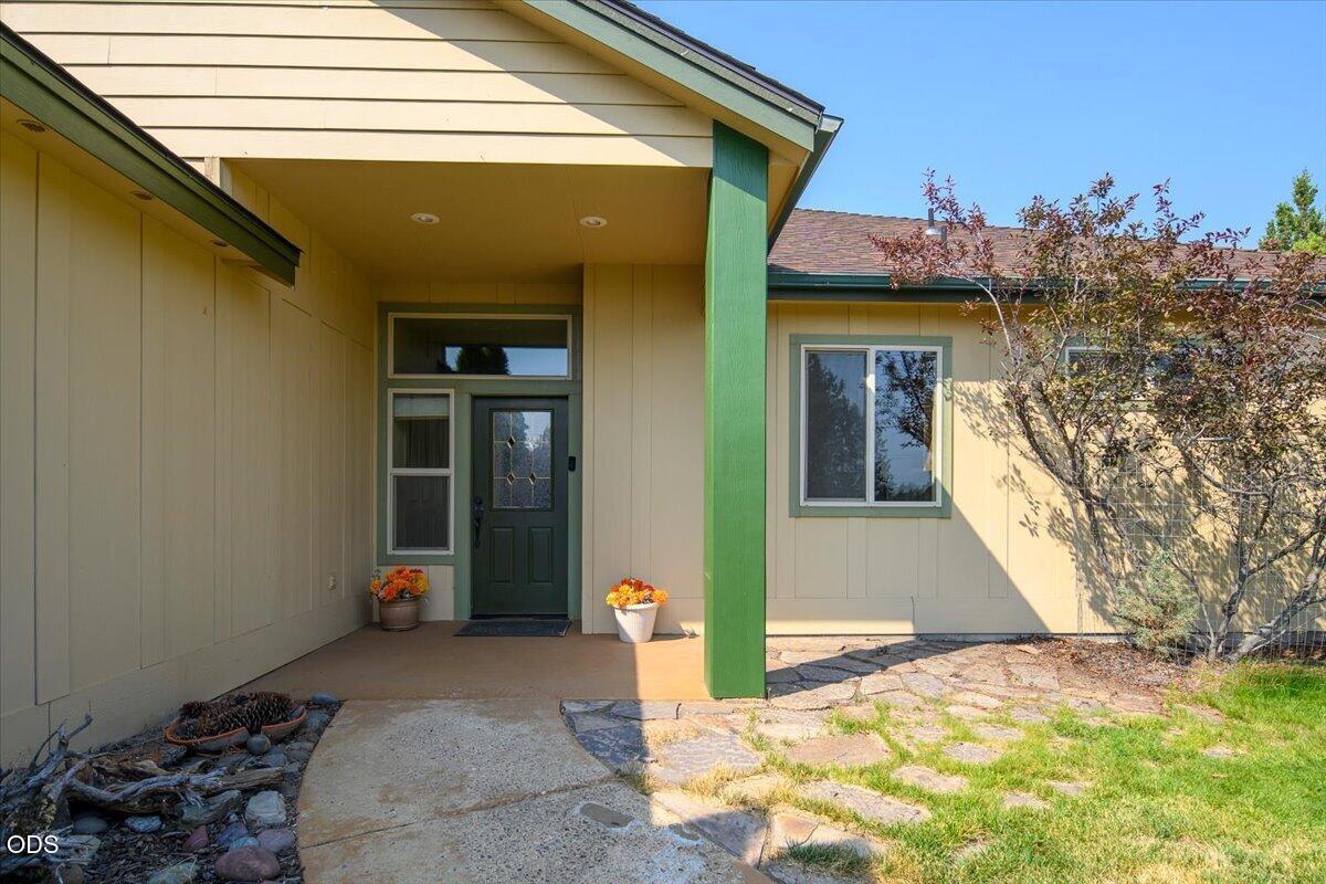 Photo of 5851 NW 61st Street 10 of 62