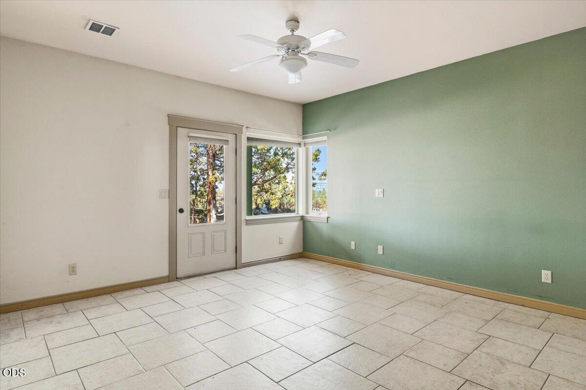 Photo of 5851 NW 61st Street 33 of 62