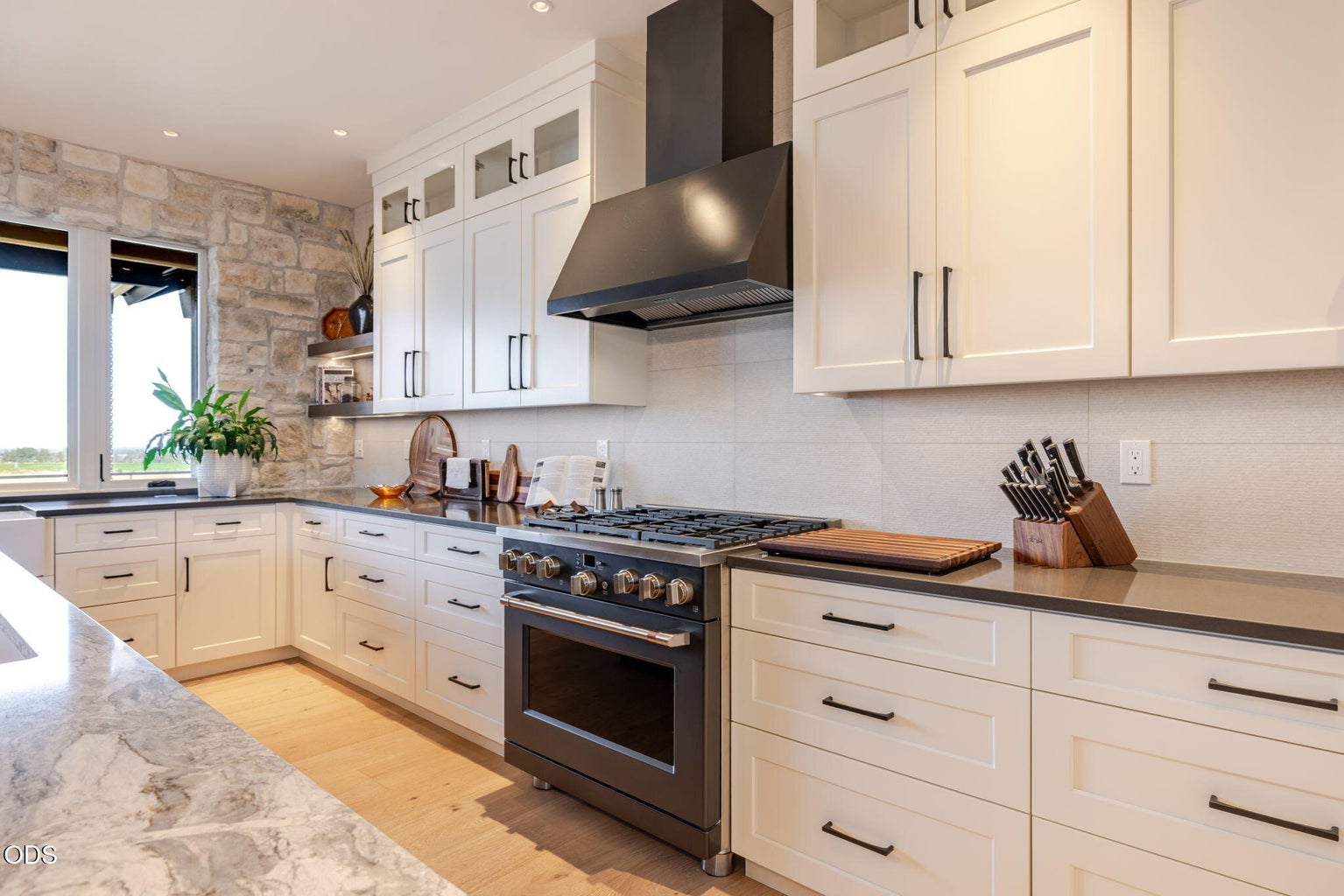 Cafe appliances 6 burner range oven