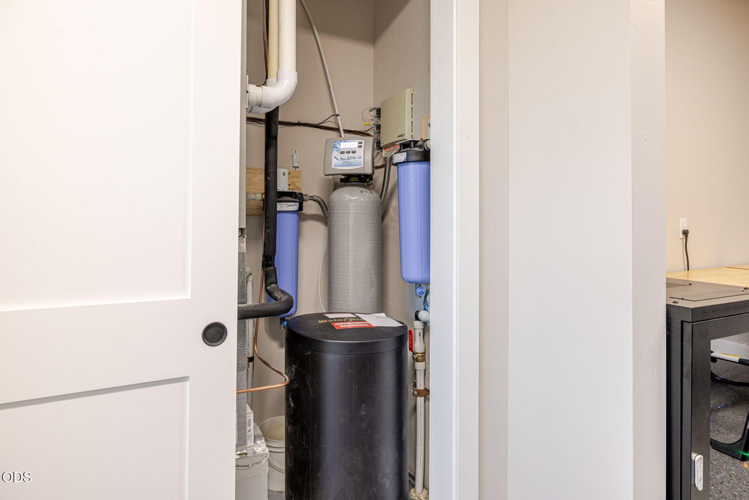 Blue Water Osmosis Filtration system and water softener