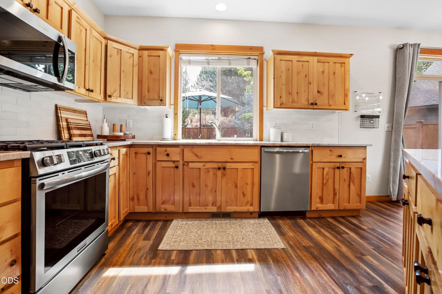 Photo of 60814 Sawtooth Mountain Lane 6 of 21