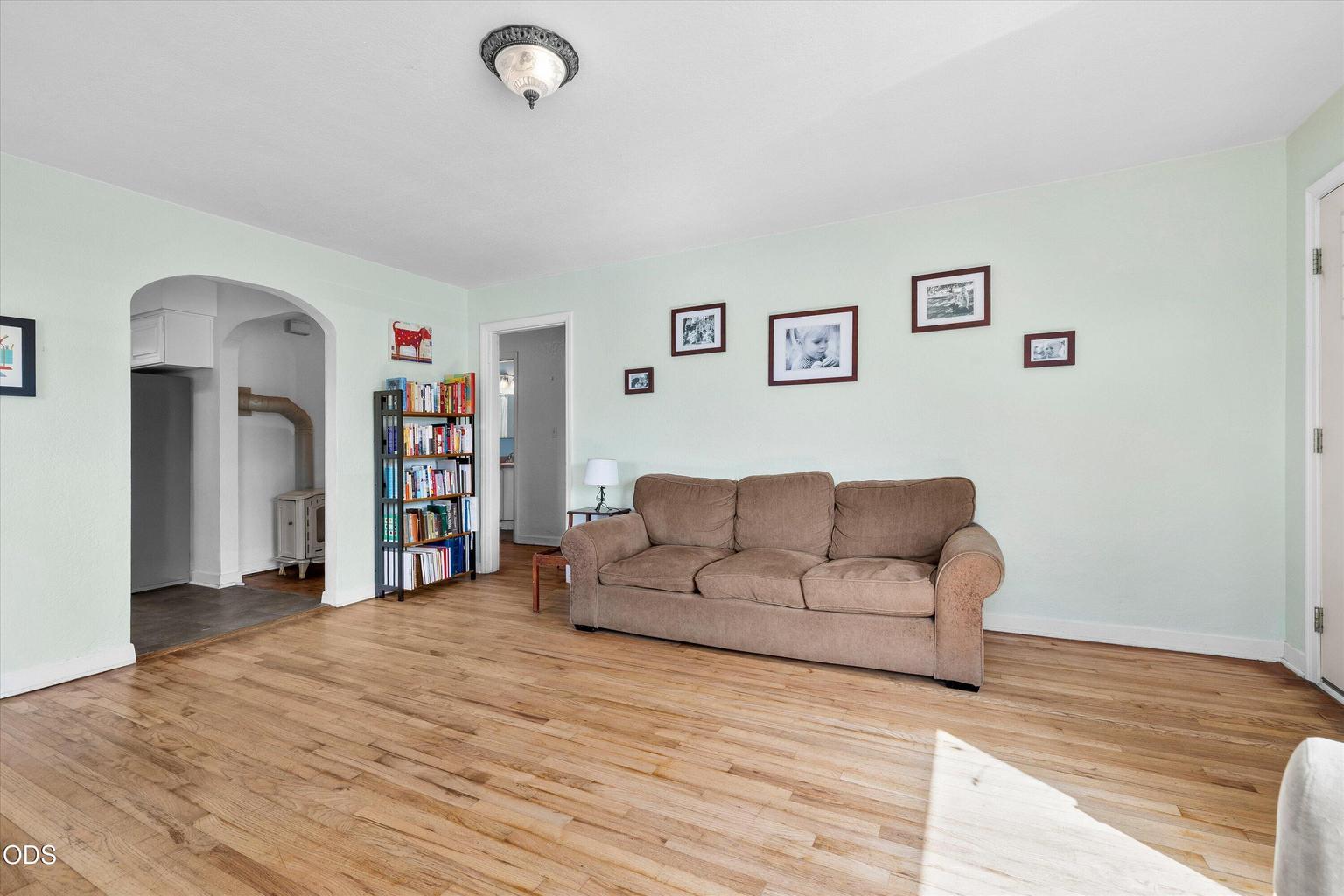 Photo of 655 SW 12th Street 5 of 26