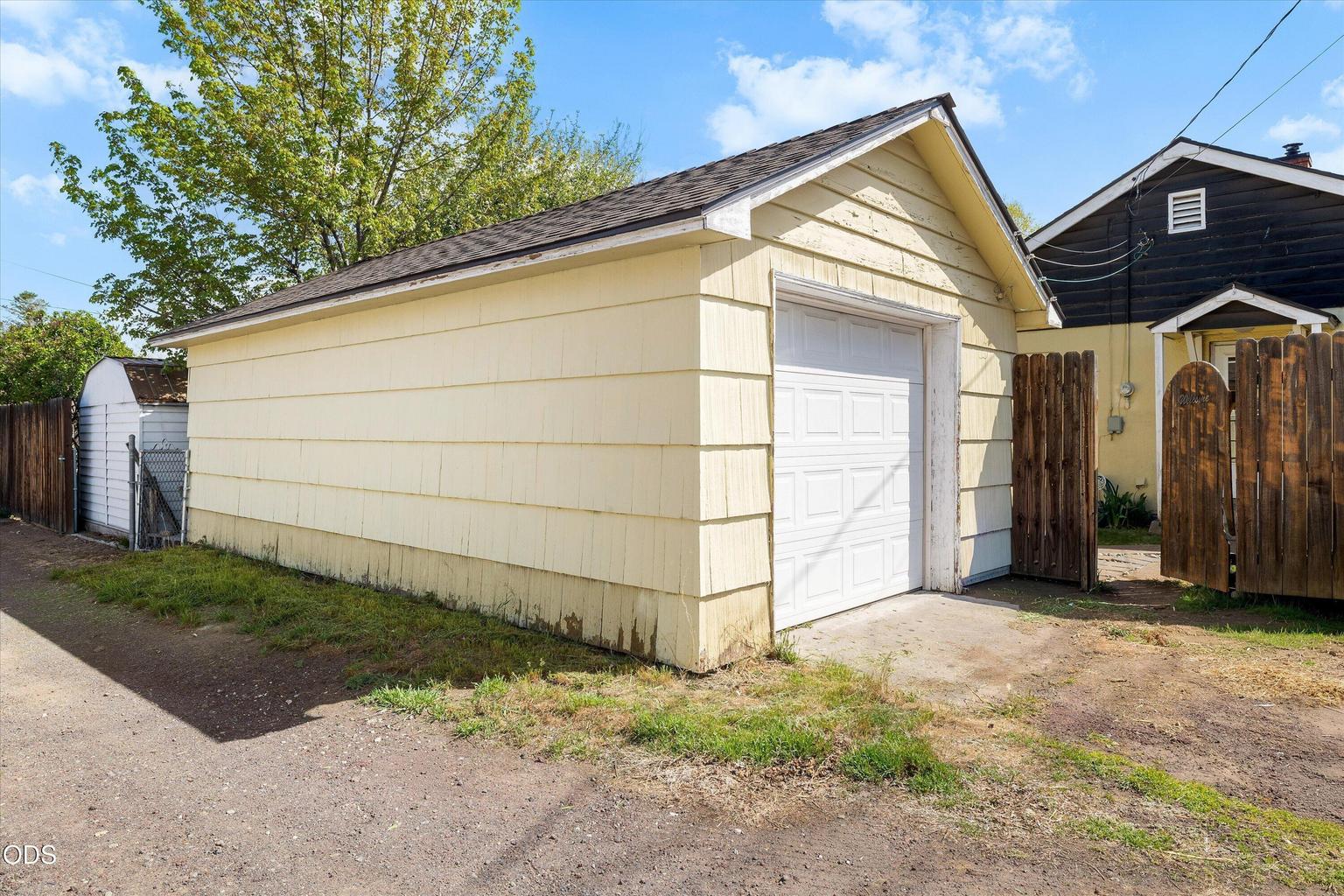 Photo of 655 SW 12th Street 25 of 26