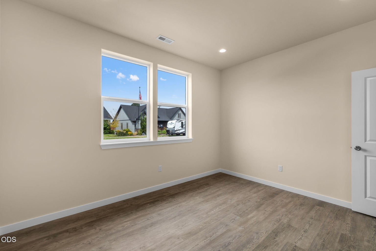 Photo of 436 SE Stearns Road 18 of 48