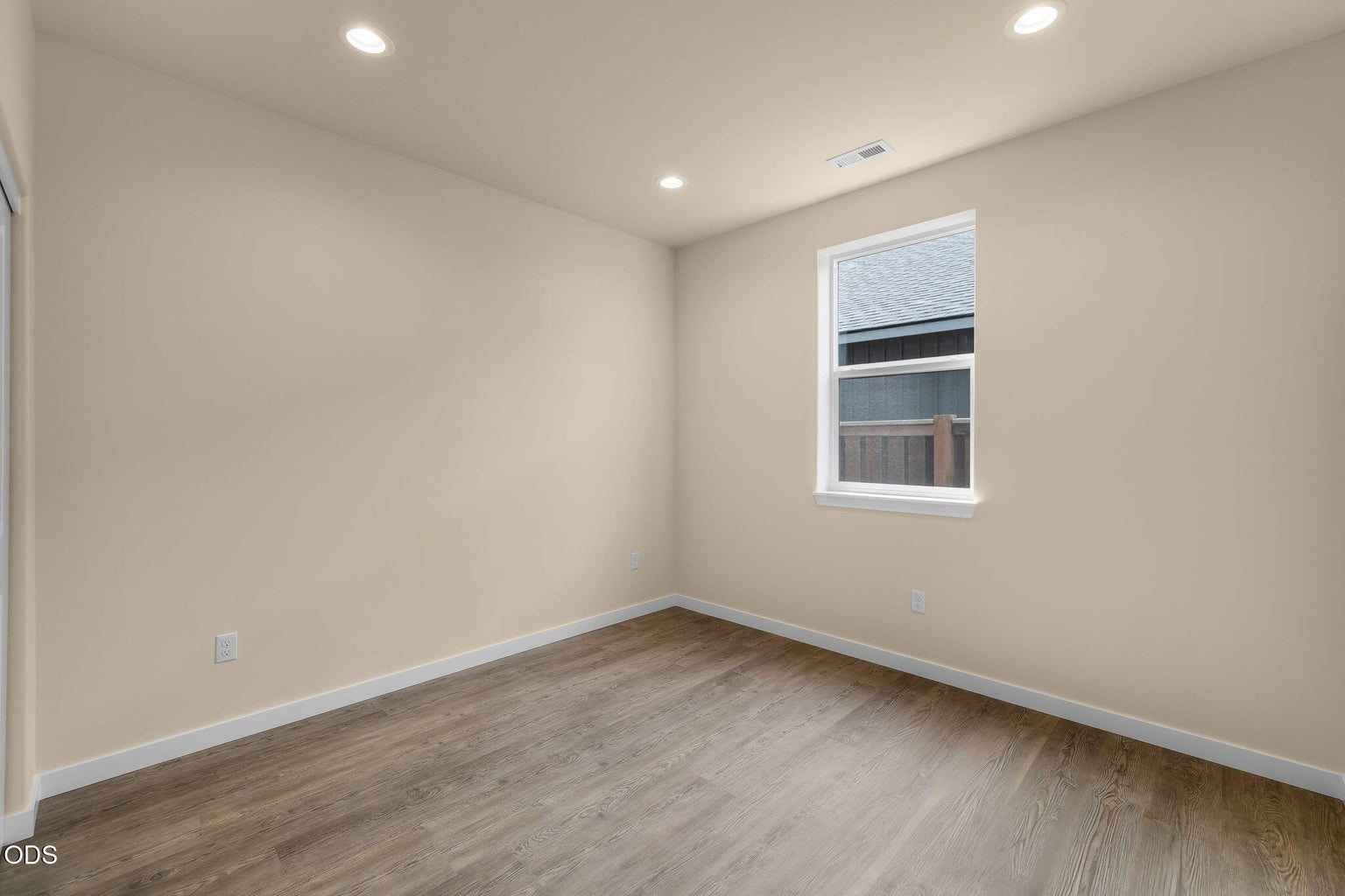 Photo of 436 SE Stearns Road 19 of 48