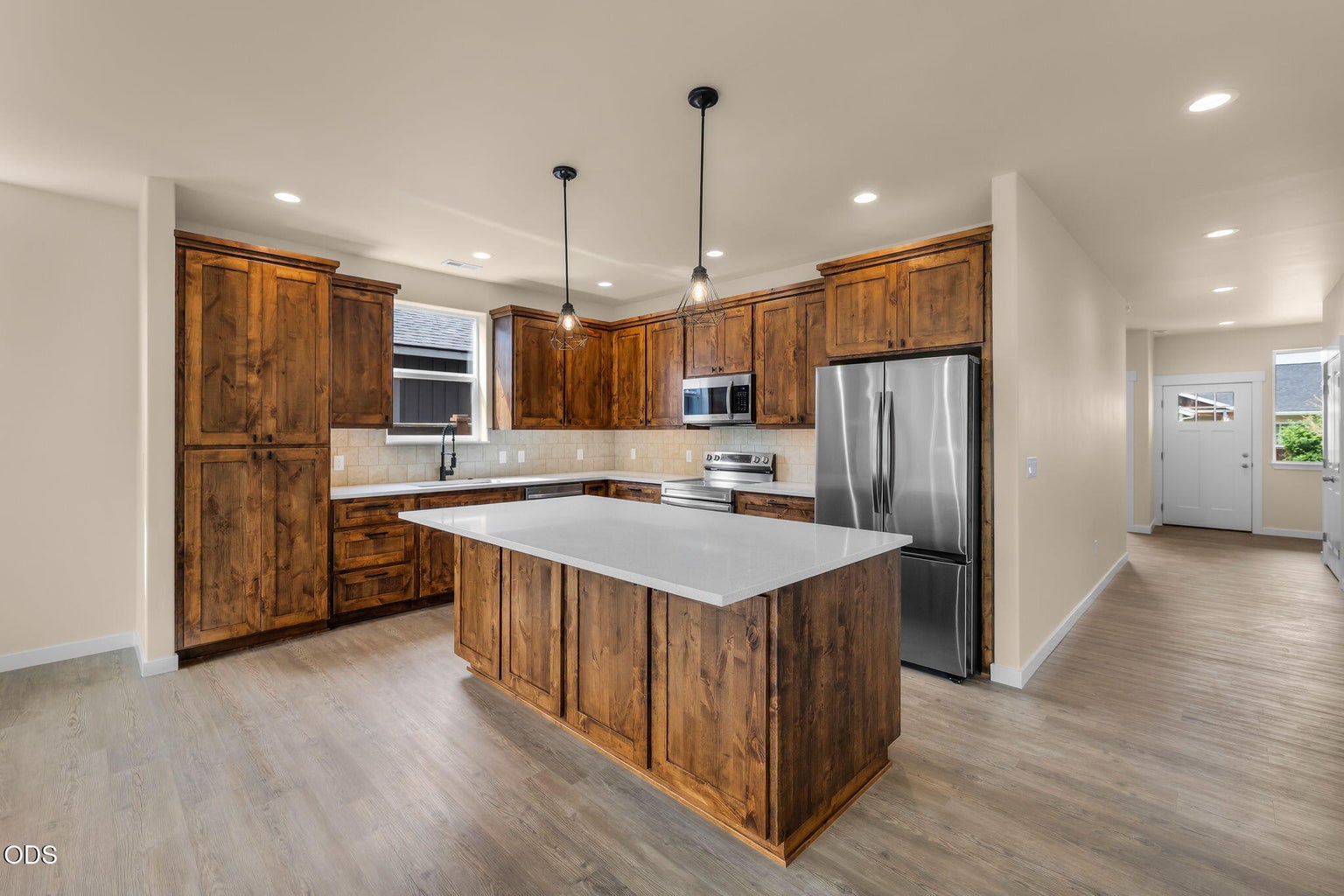 Photo of 436 SE Stearns Road 10 of 48