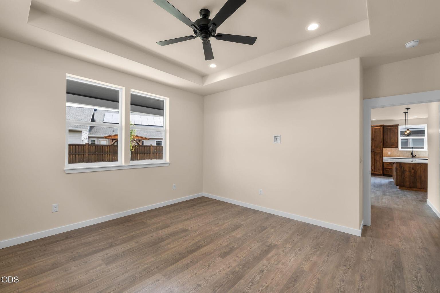 Photo of 436 SE Stearns Road 24 of 48