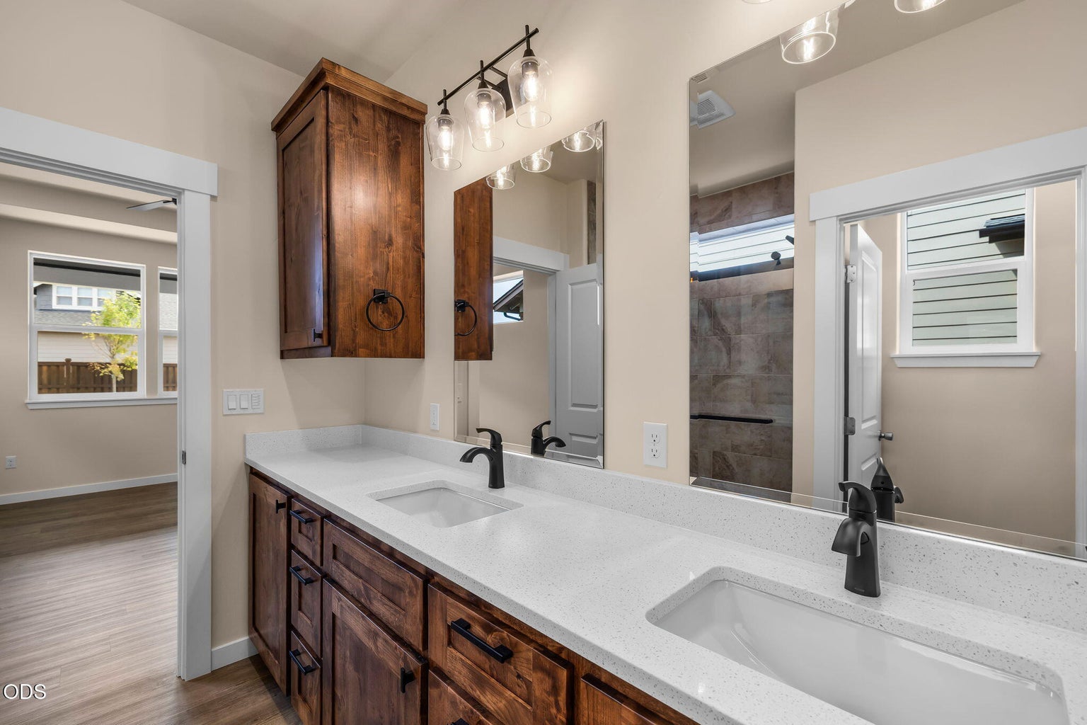 Photo of 436 SE Stearns Road 26 of 48