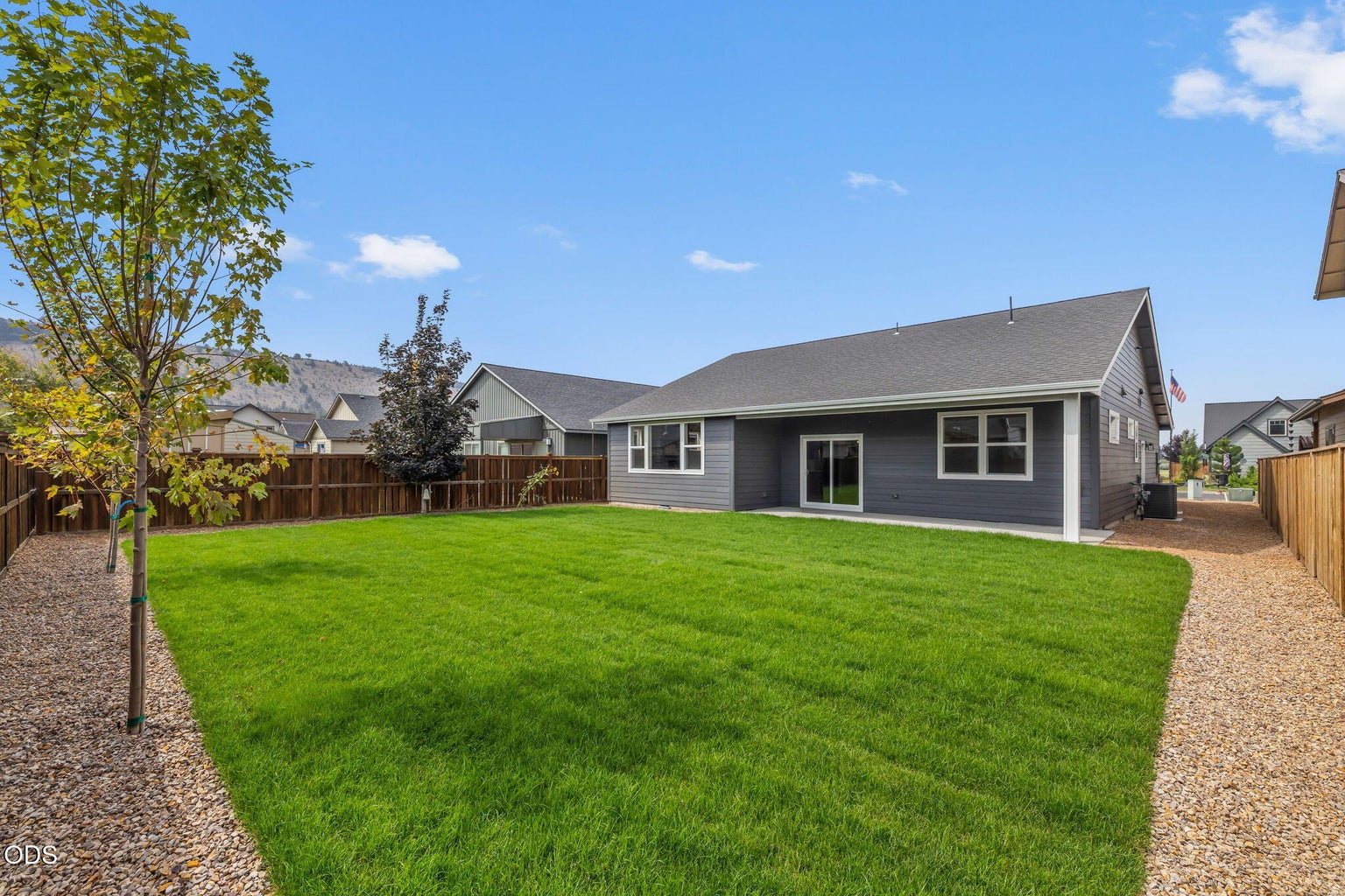 Photo of 436 SE Stearns Road 36 of 48