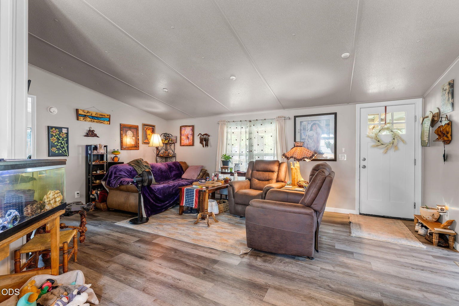 Photo of 185 NW Harwood Street 9 of 27