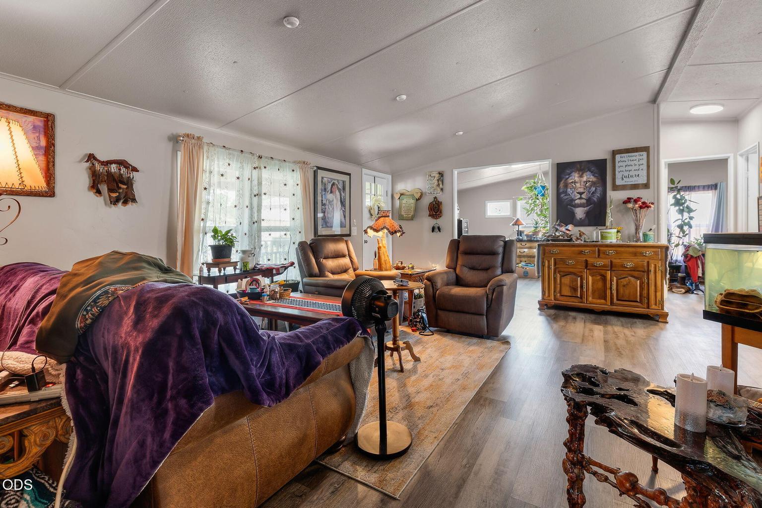 Photo of 185 NW Harwood Street 10 of 27
