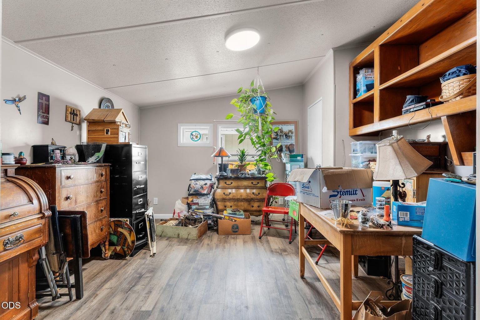 Photo of 185 NW Harwood Street 11 of 27