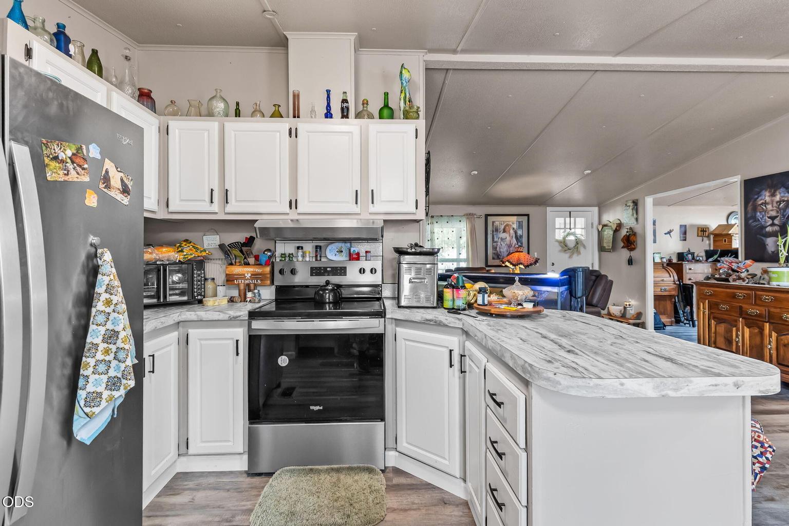 Photo of 185 NW Harwood Street 18 of 27