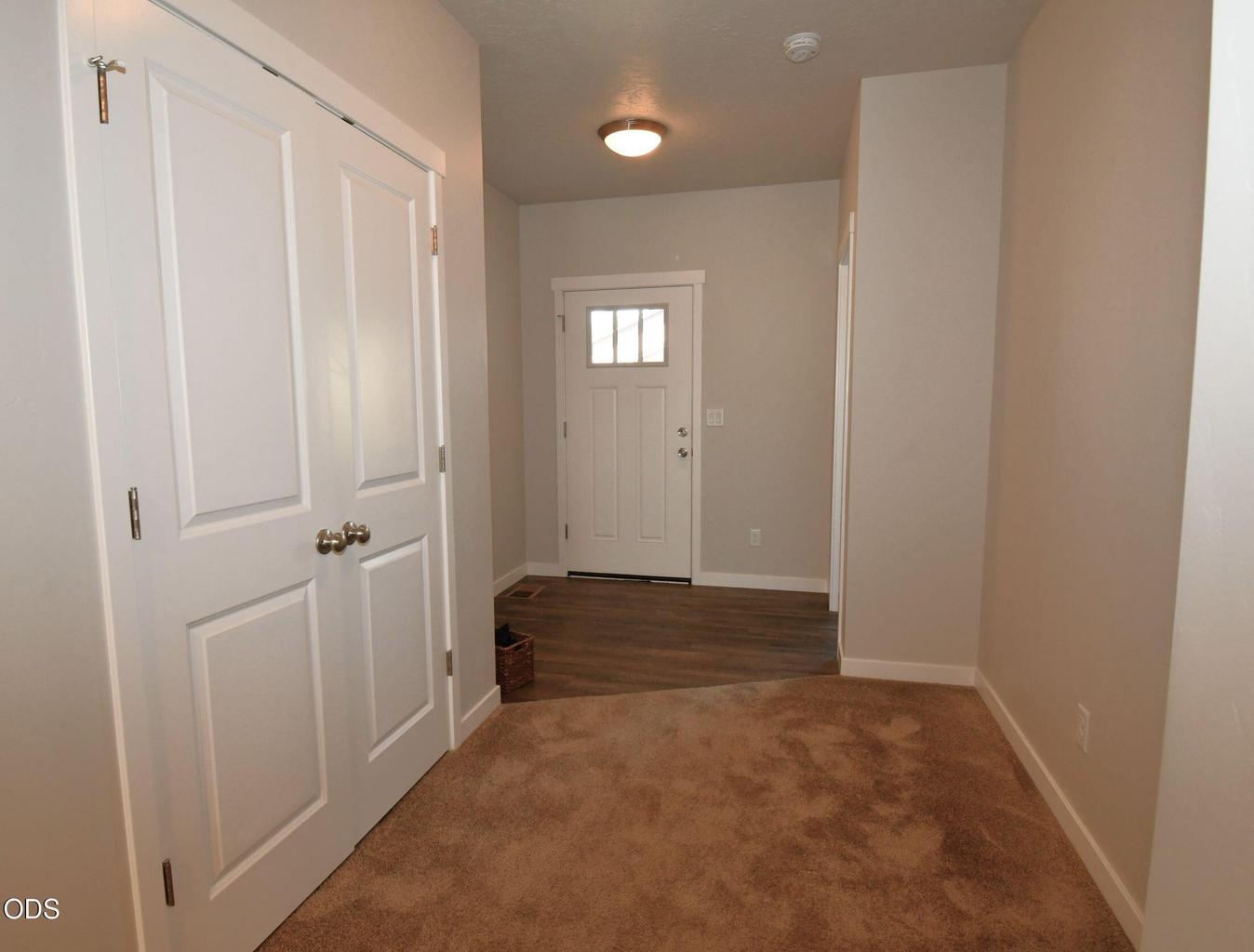 Photo of 2649 NE Colleen Road 13 of 28