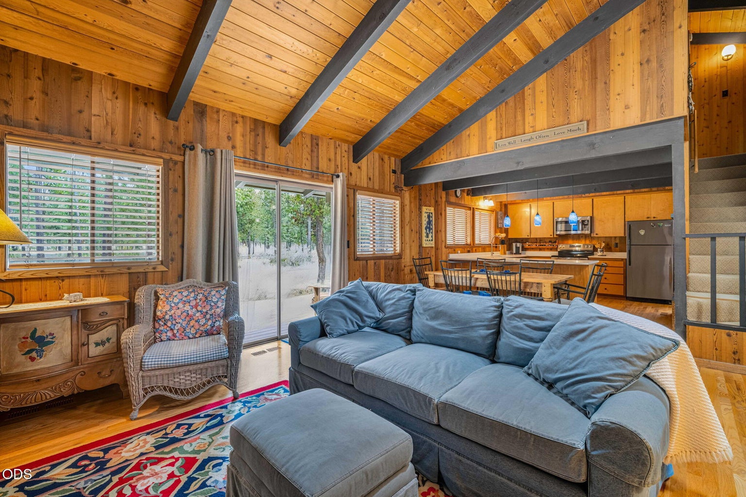 Photo of 56828 Deschutes Lane 9 of 32