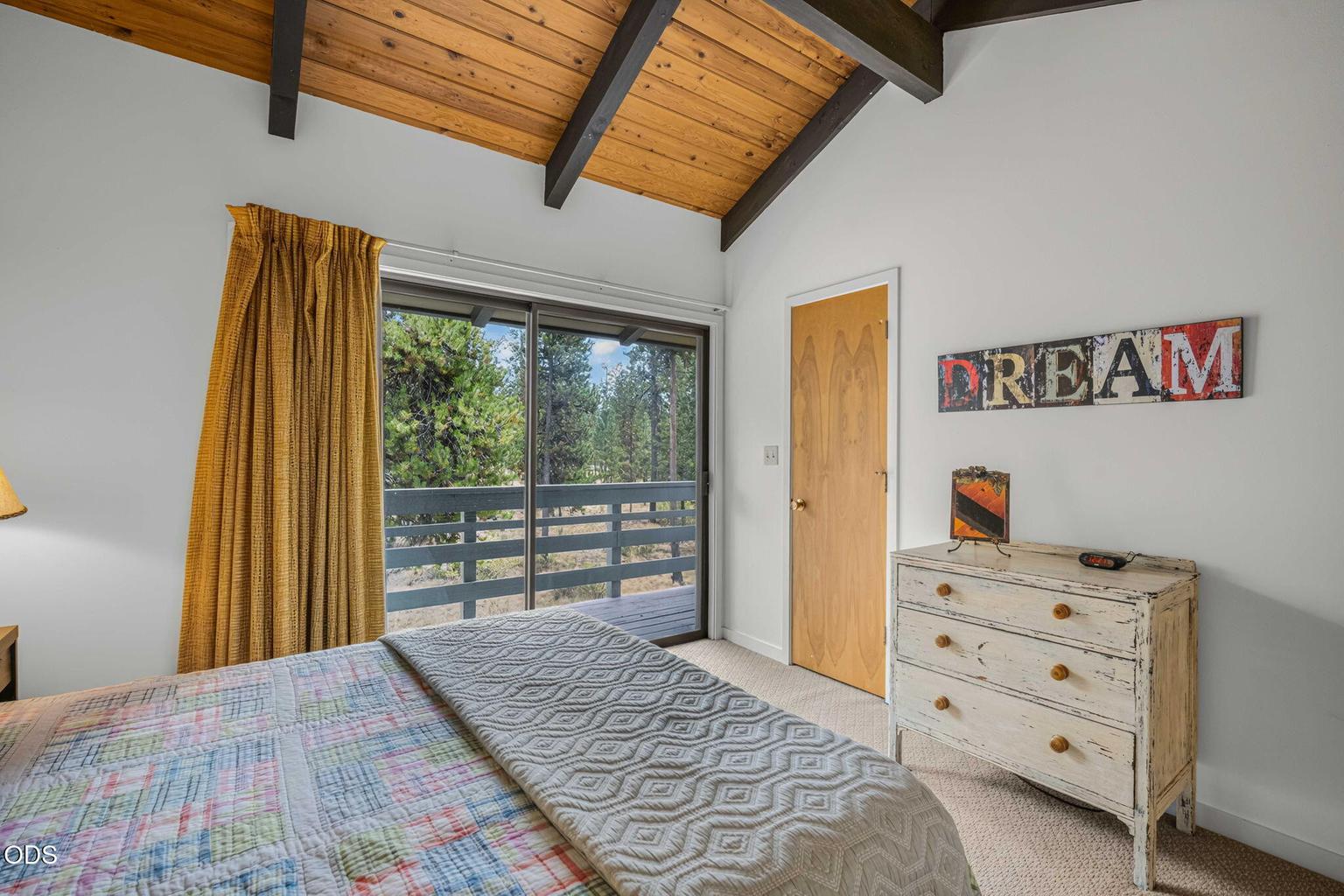 Photo of 56828 Deschutes Lane 21 of 32