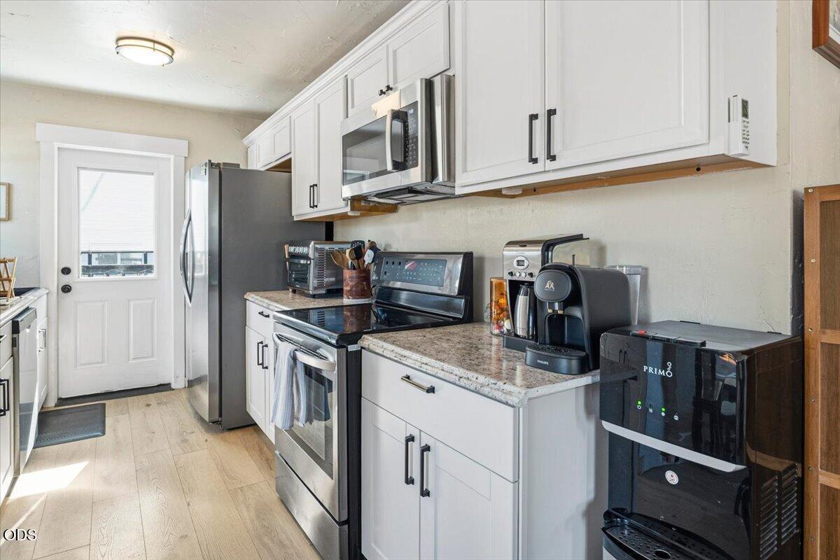 Photo of 736 SW 10th Street 10 of 31