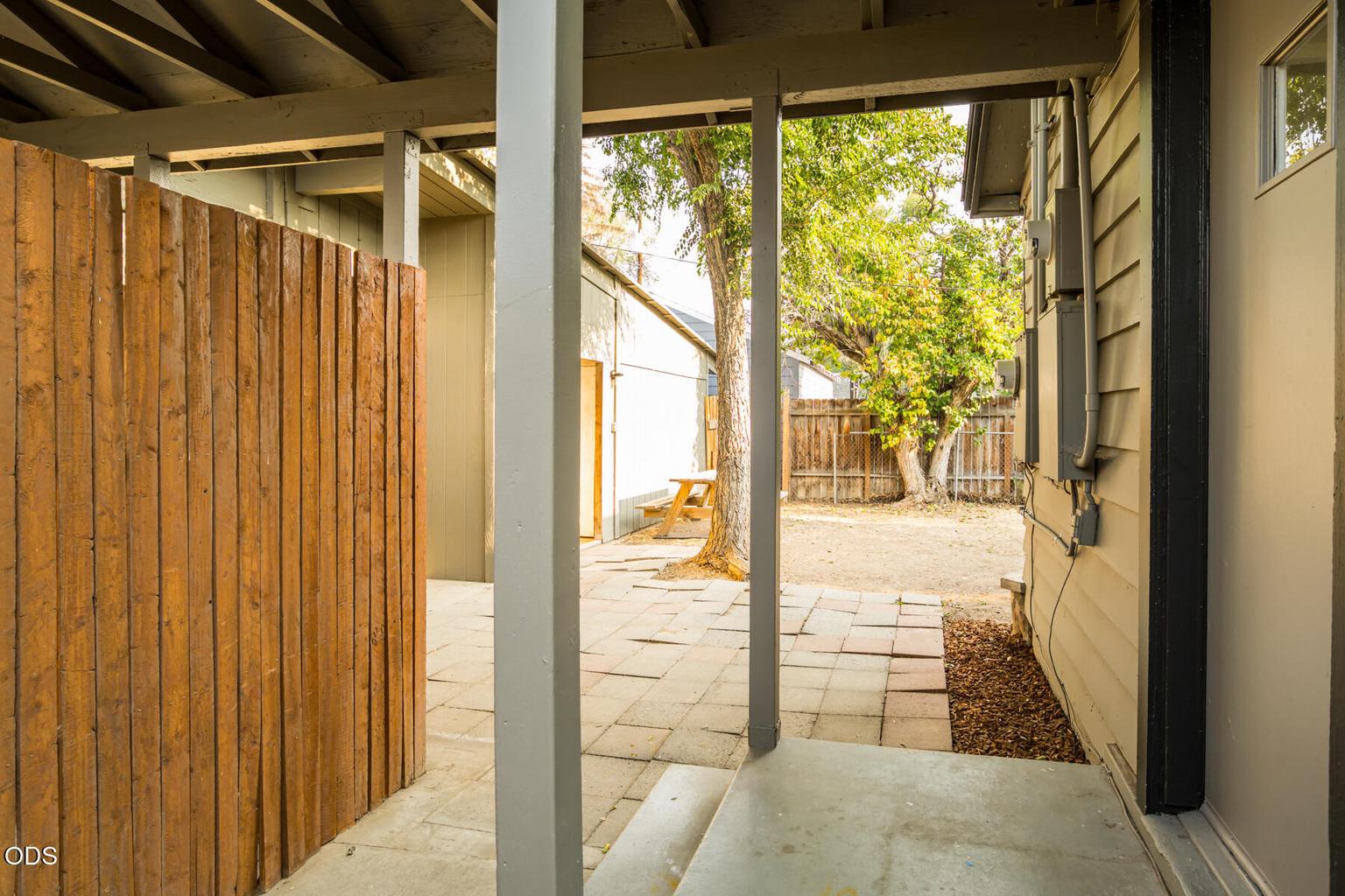 Photo of 947 SW 14th Street 15 of 26