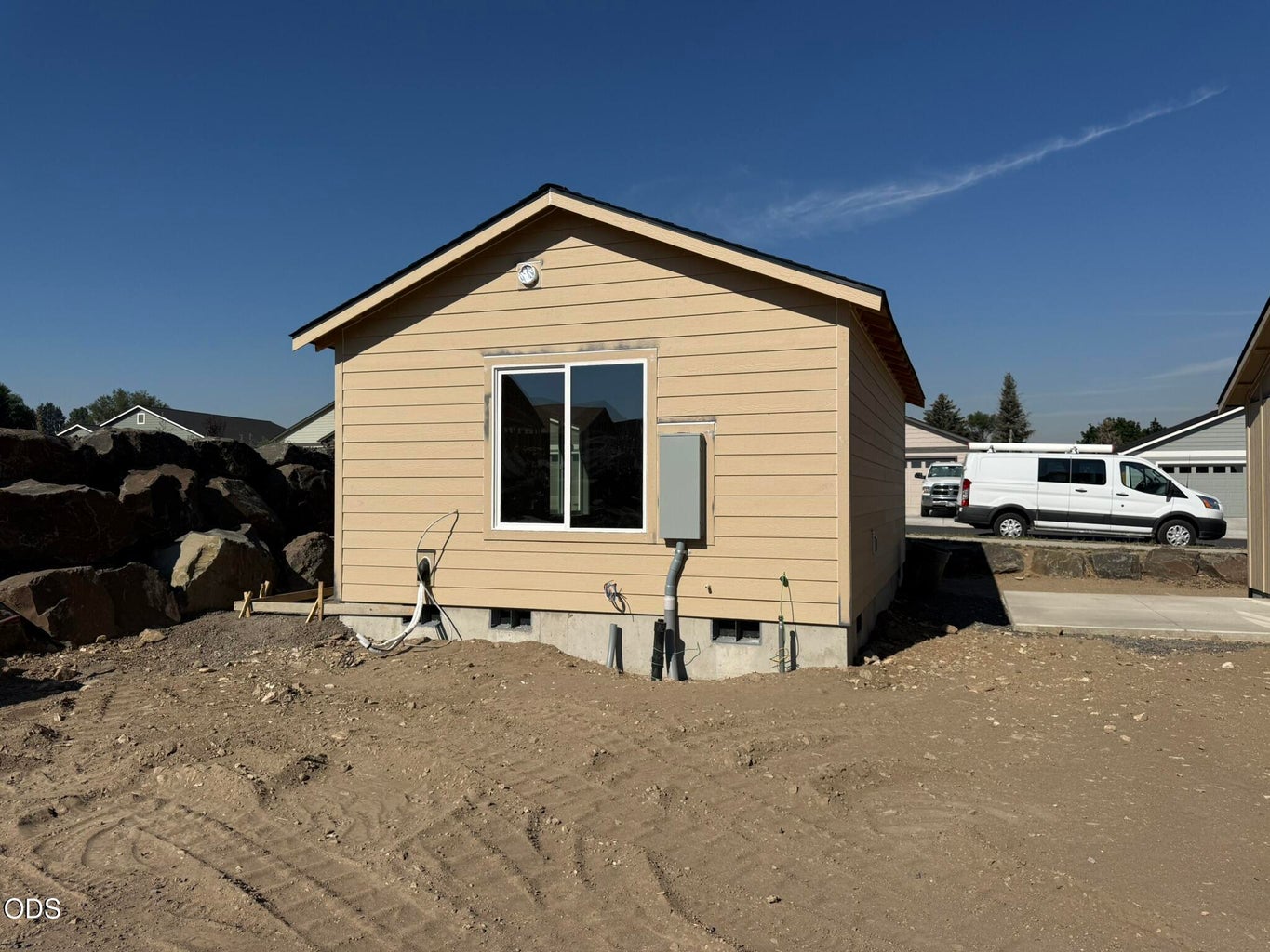 Photo of 553 NE Mitchell Street 10 of 23