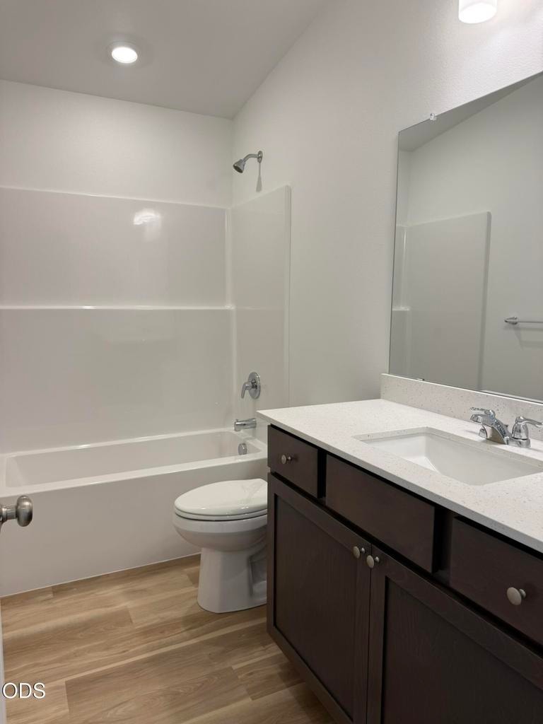 Photo of 680 NE Rickenbacker Road 15 of 19