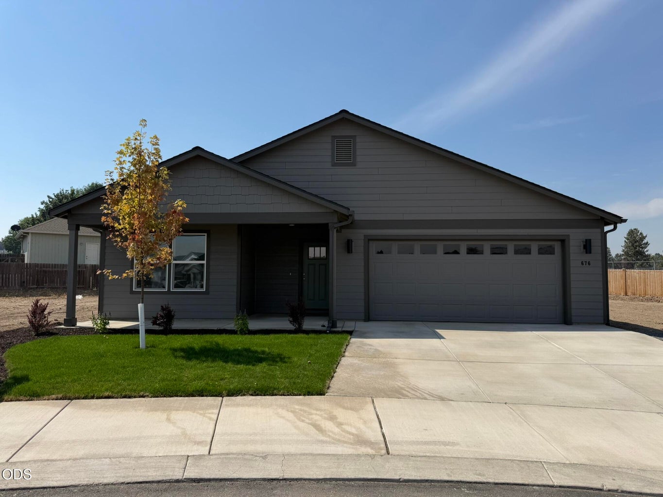Photo of 676 NE Rickenbacker Road 1 of 23