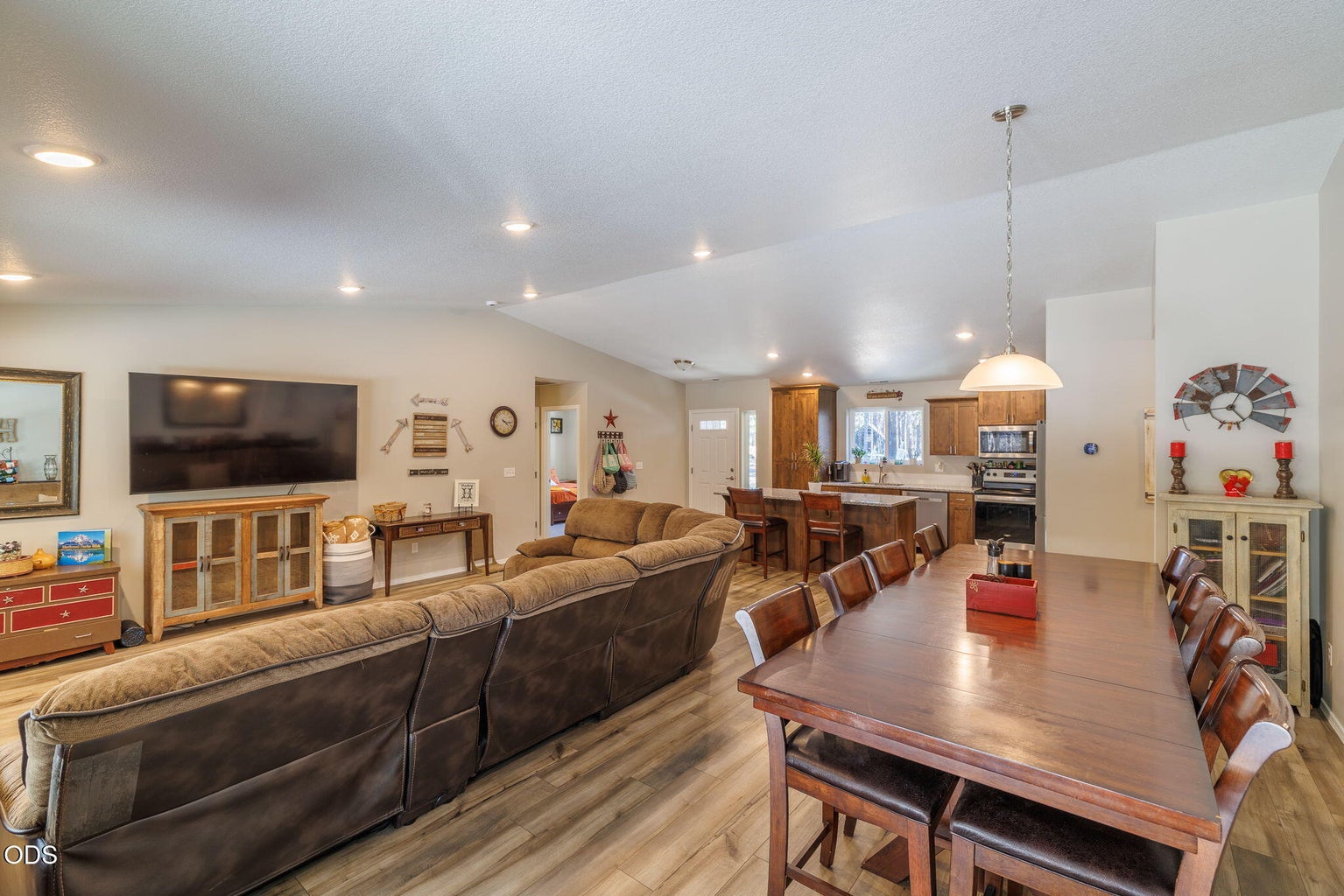 Photo of 17450 Meadow Way 23 of 48