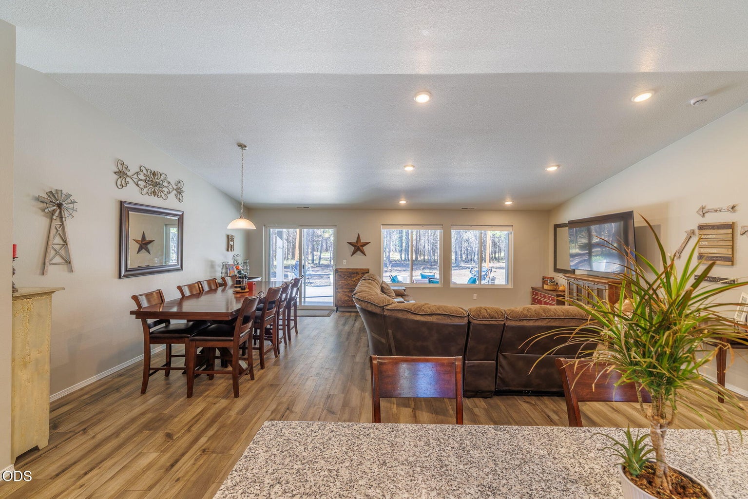 Photo of 17450 Meadow Way 22 of 48