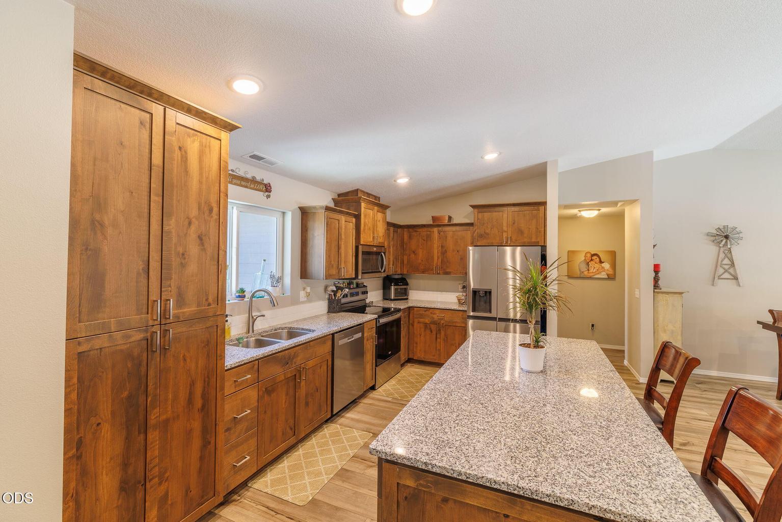 Photo of 17450 Meadow Way 18 of 48