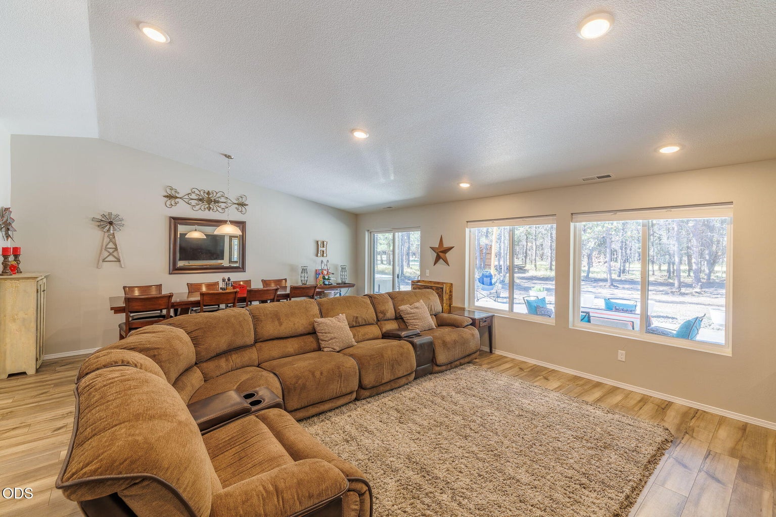 Photo of 17450 Meadow Way 34 of 48