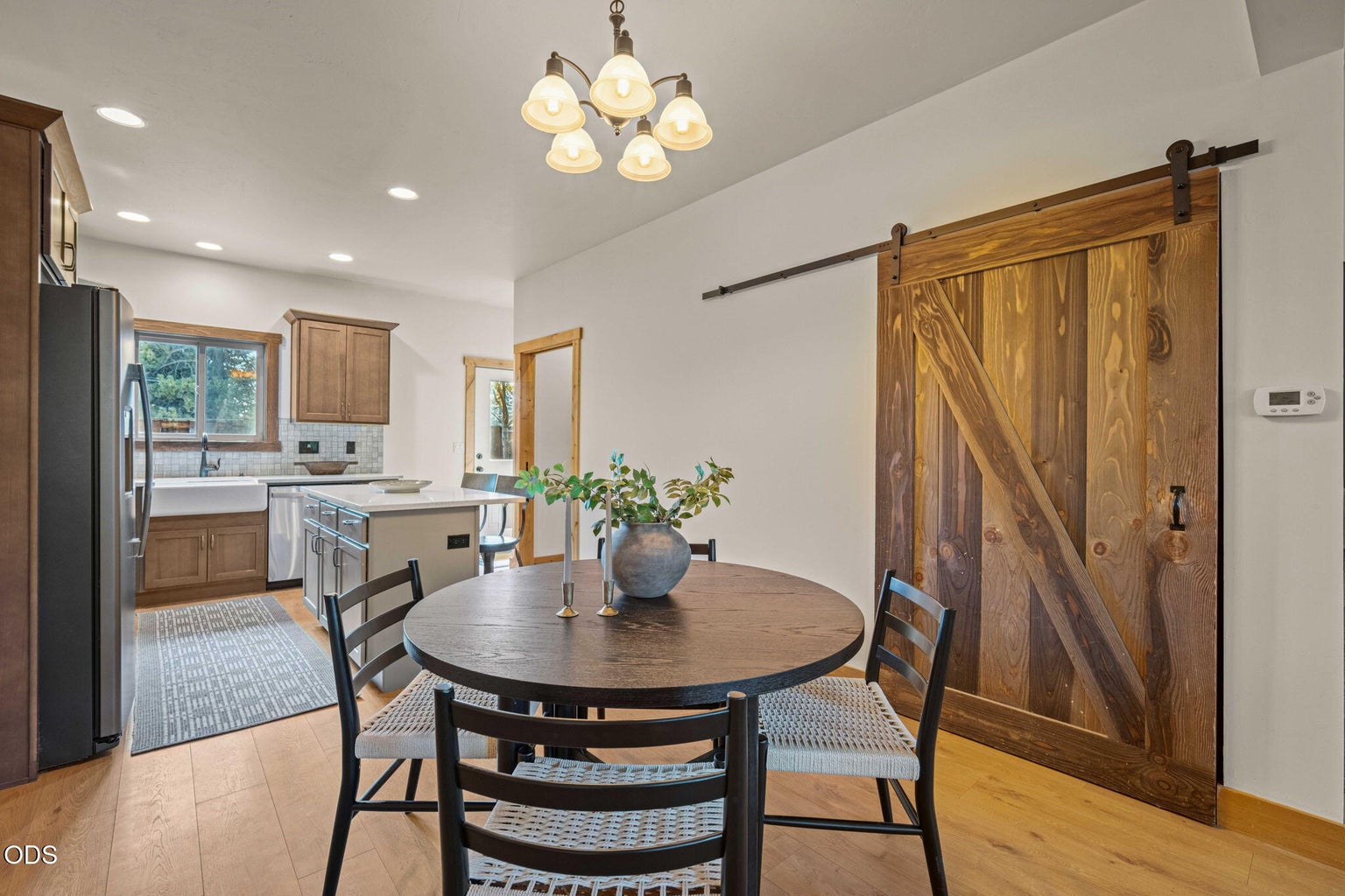 Photo of 353 E Aspenwood Avenue 9 of 59