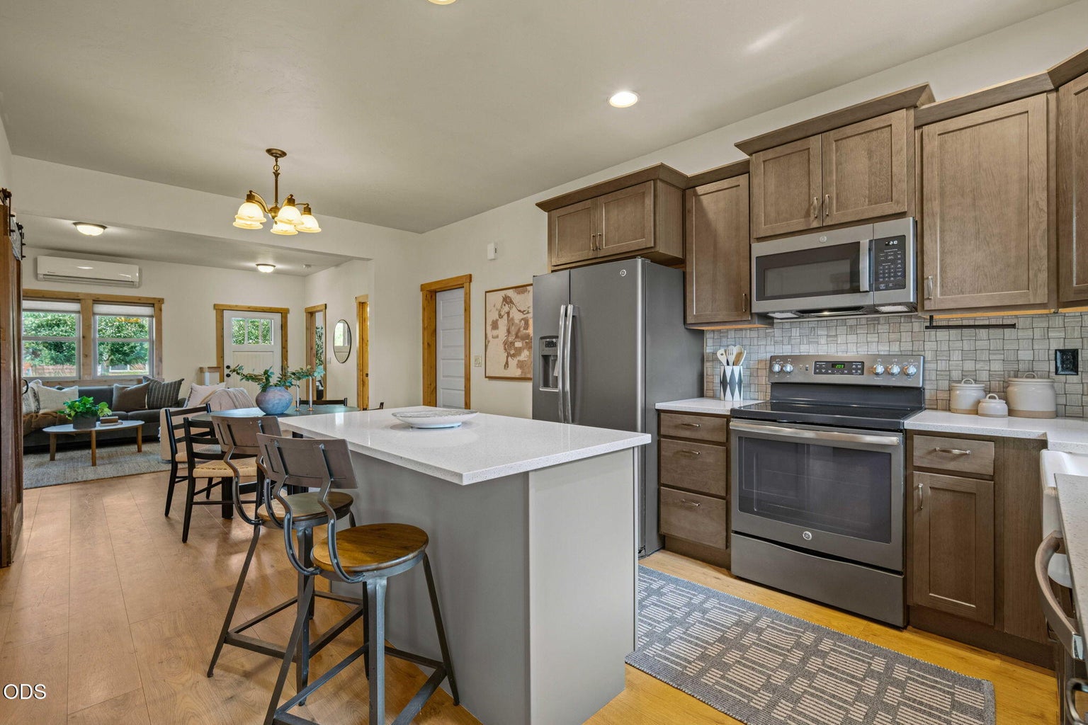 Photo of 353 E Aspenwood Avenue 11 of 59