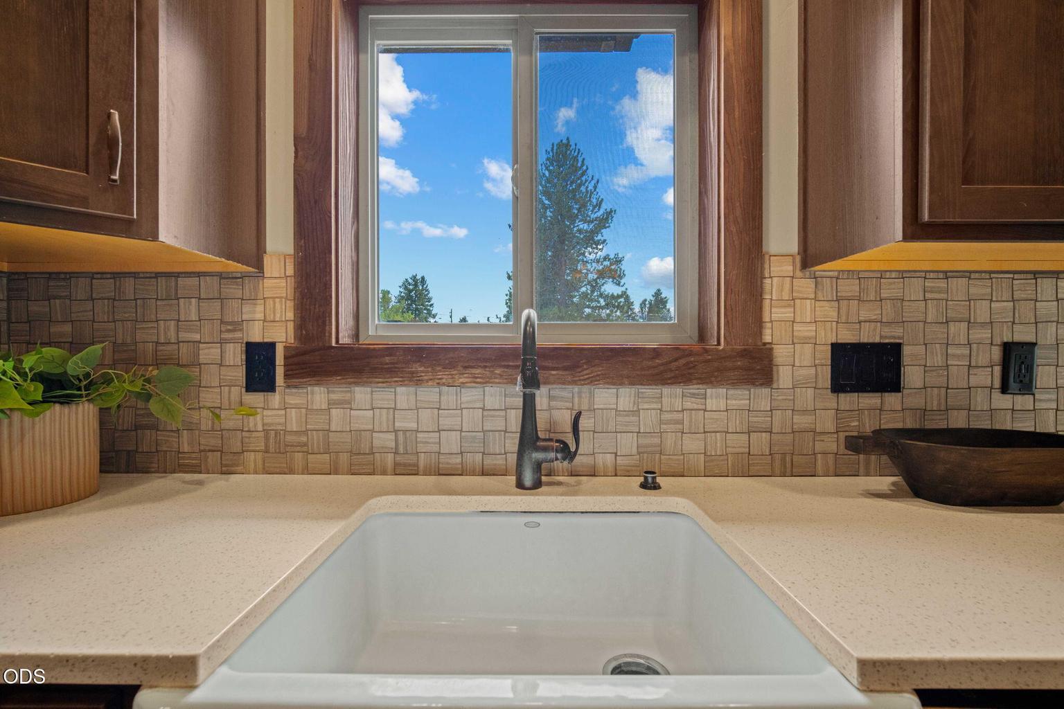 Photo of 353 E Aspenwood Avenue 14 of 59