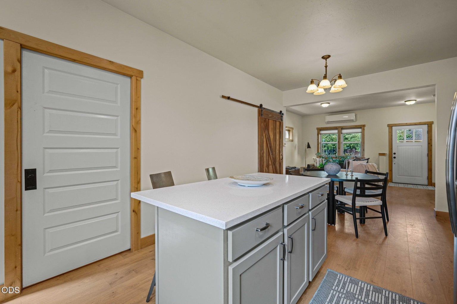 Photo of 353 E Aspenwood Avenue 22 of 59