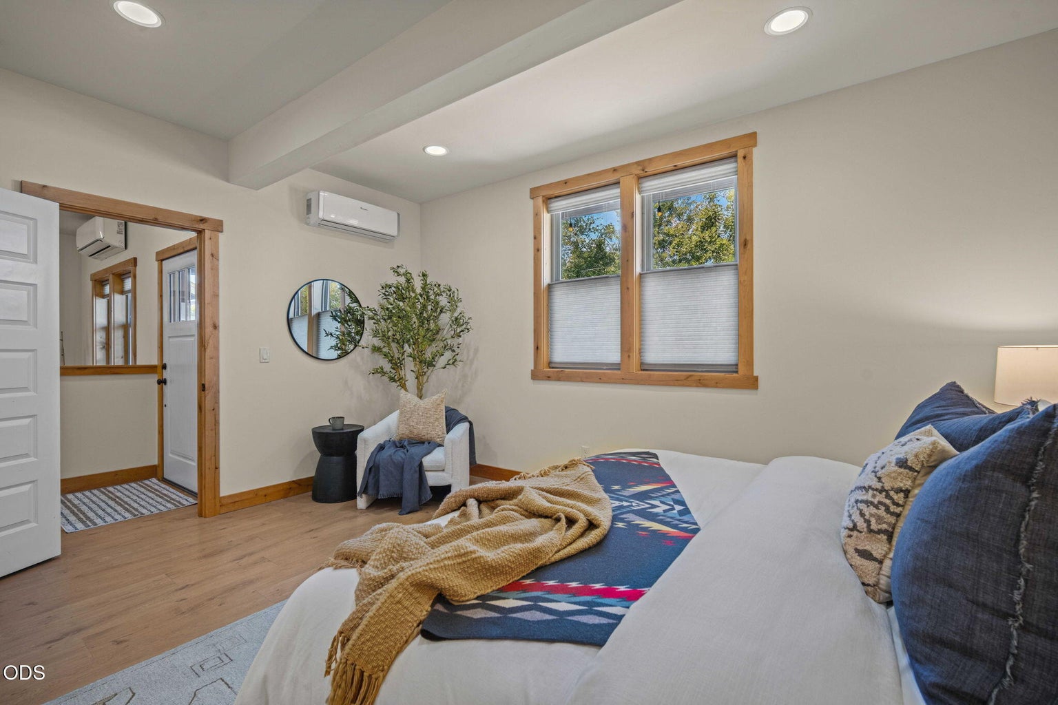 Photo of 353 E Aspenwood Avenue 17 of 59