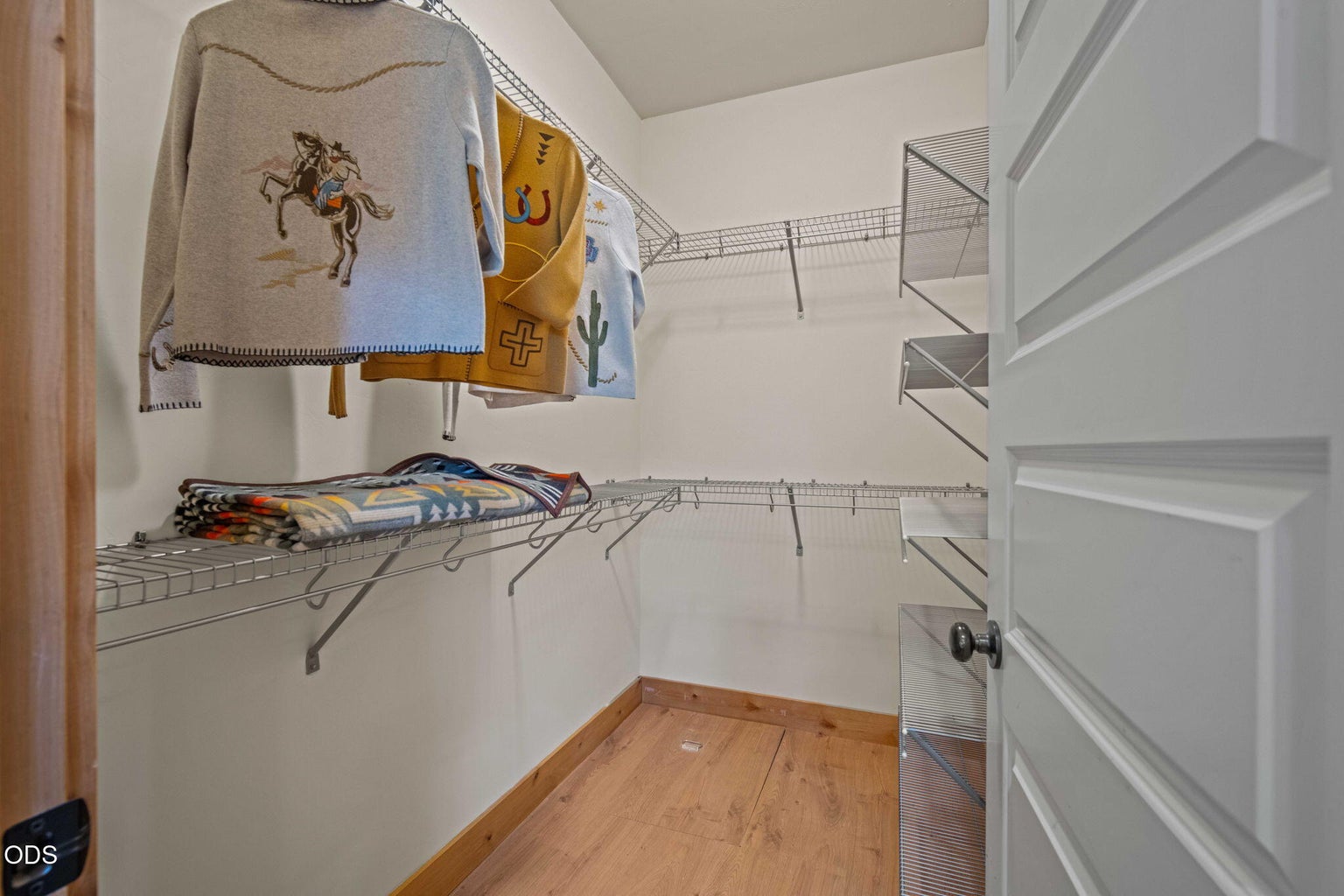 Photo of 353 E Aspenwood Avenue 18 of 59