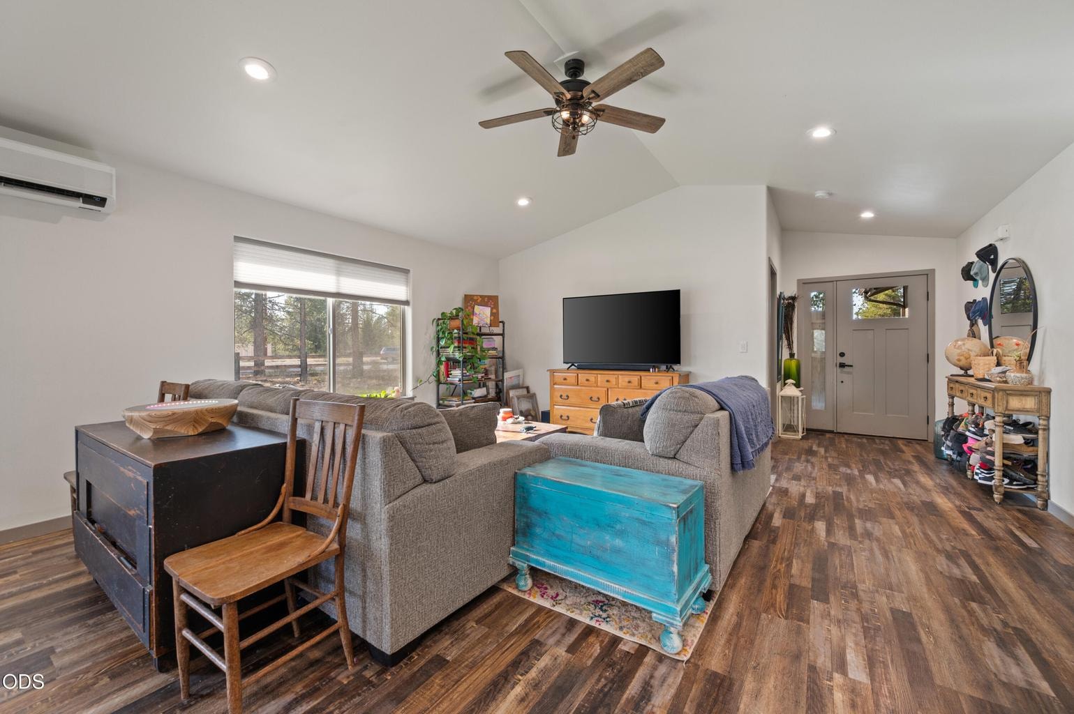 Photo of 16213 5th Street 10 of 36