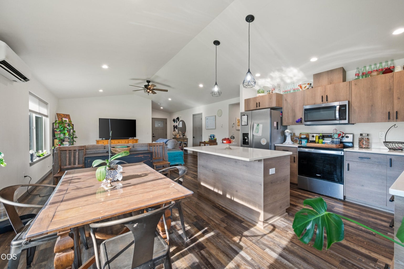 Photo of 16213 5th Street 14 of 36