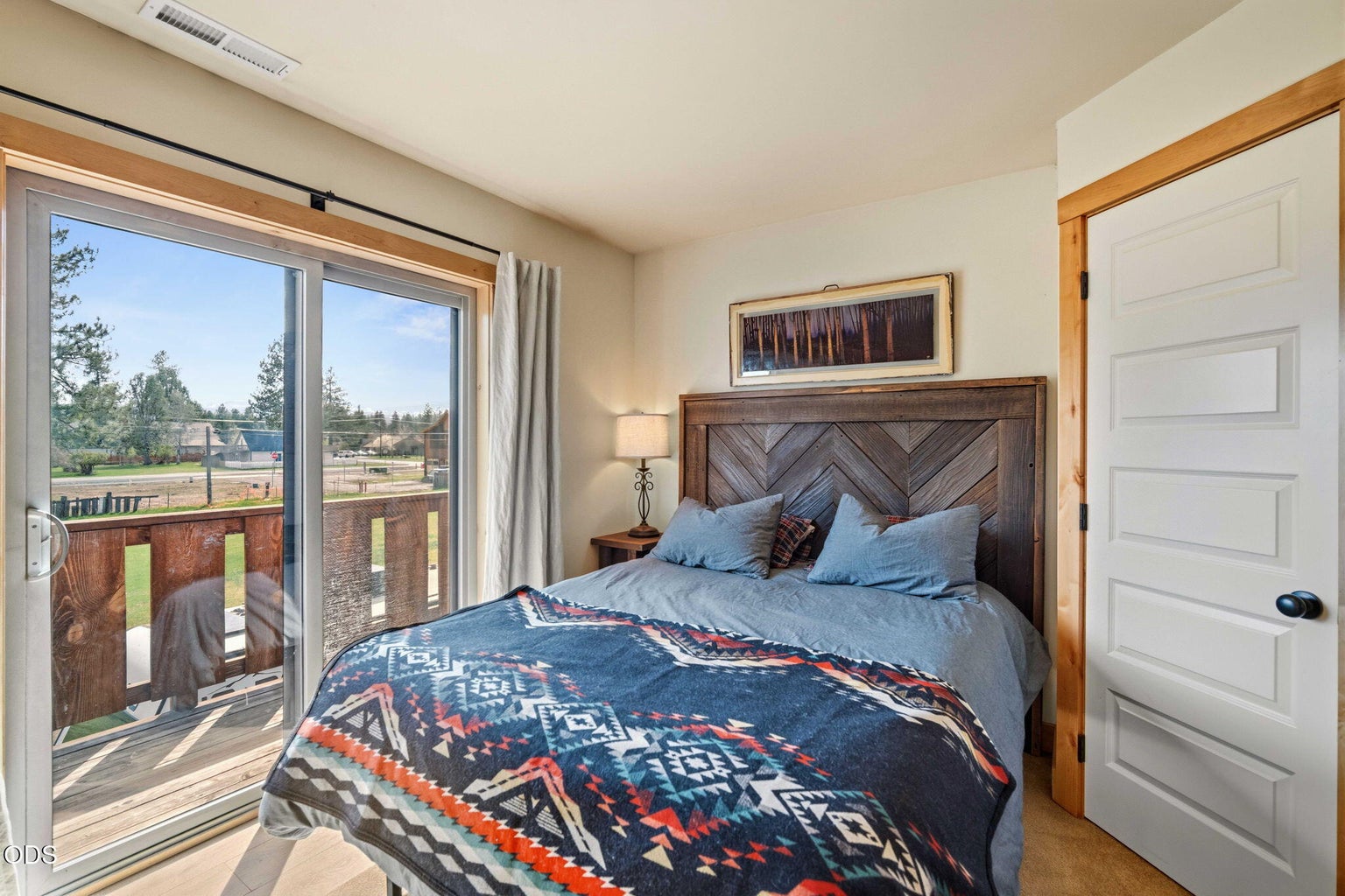 Photo of 353 E Aspenwood Avenue 32 of 59