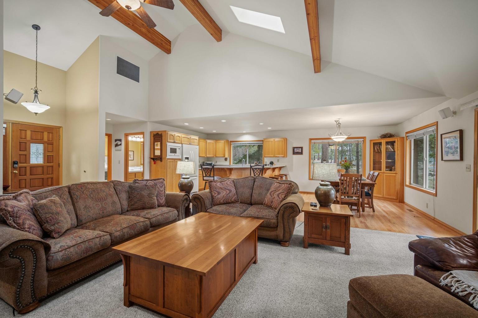 Photo of 57655 Aspen Lane 10 of 47