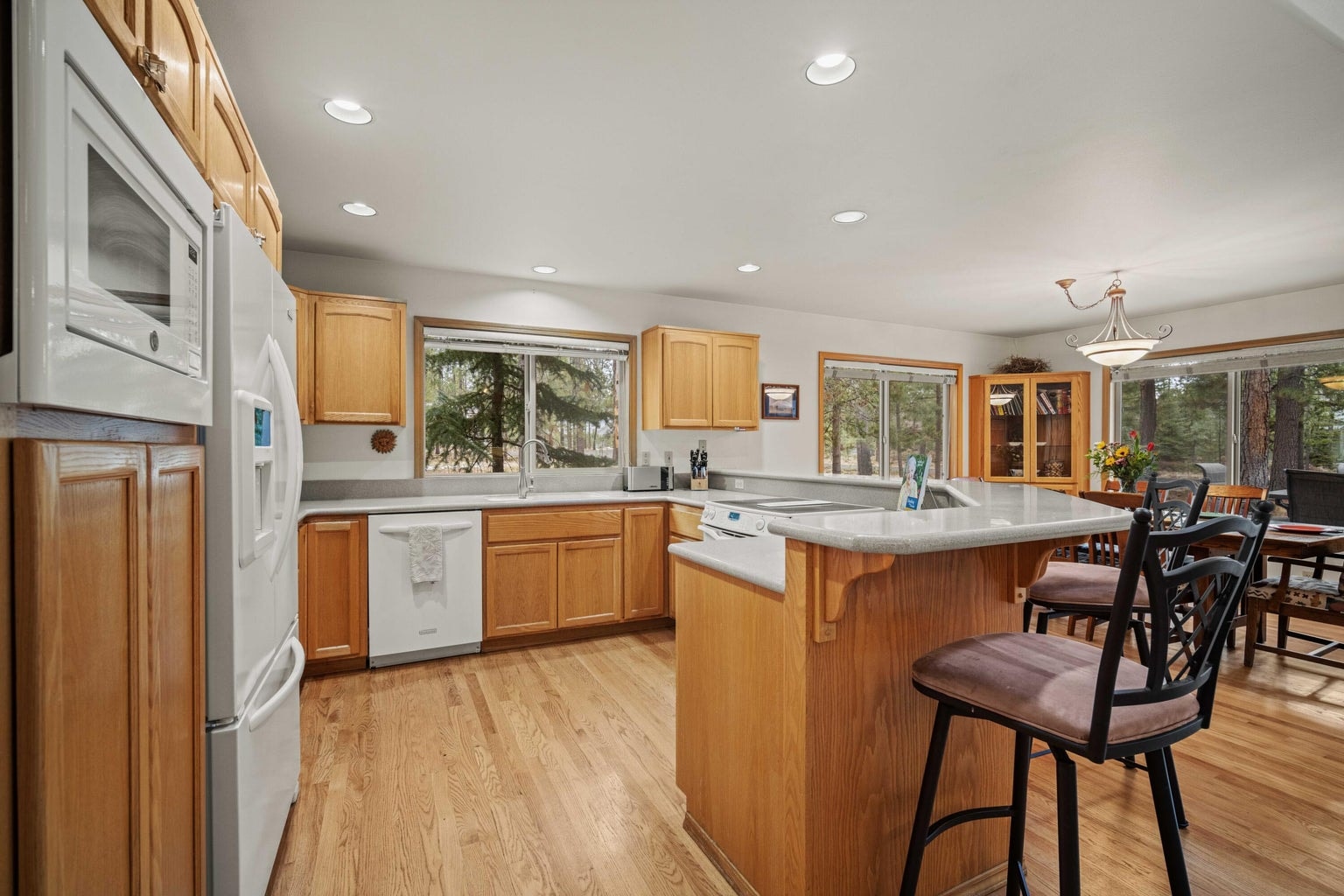 Photo of 57655 Aspen Lane 11 of 47