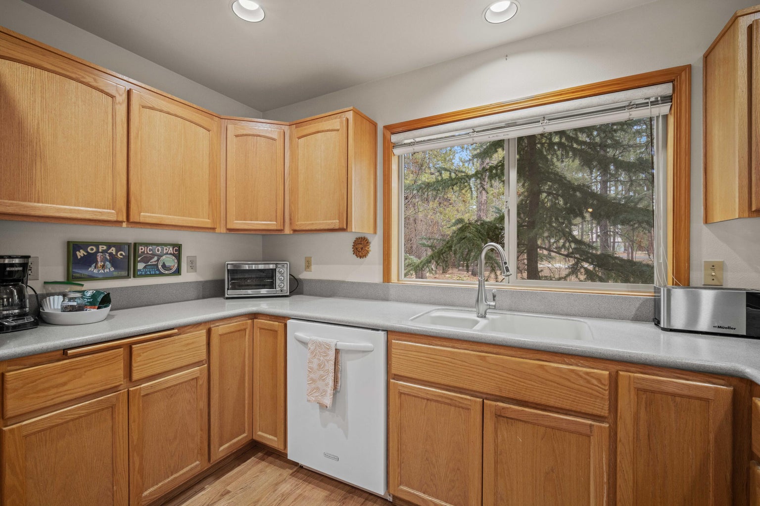 Photo of 57655 Aspen Lane 14 of 47