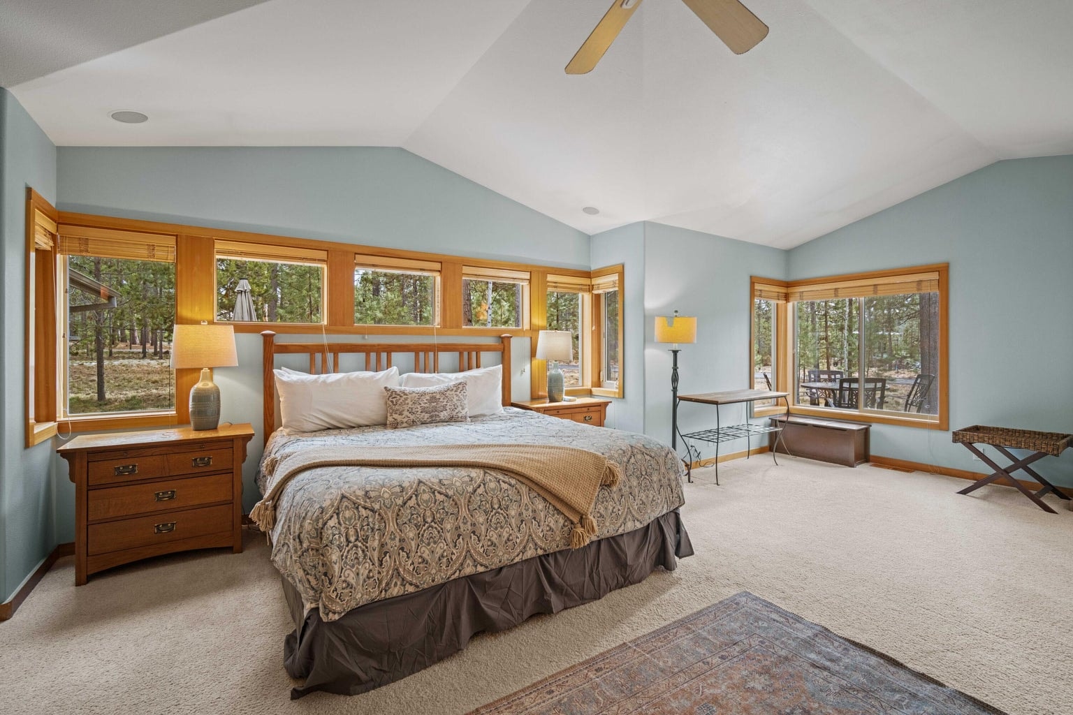 Photo of 57655 Aspen Lane 19 of 47