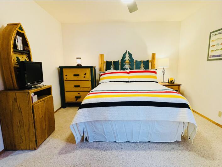 Photo of 57655 Aspen Lane 24 of 47
