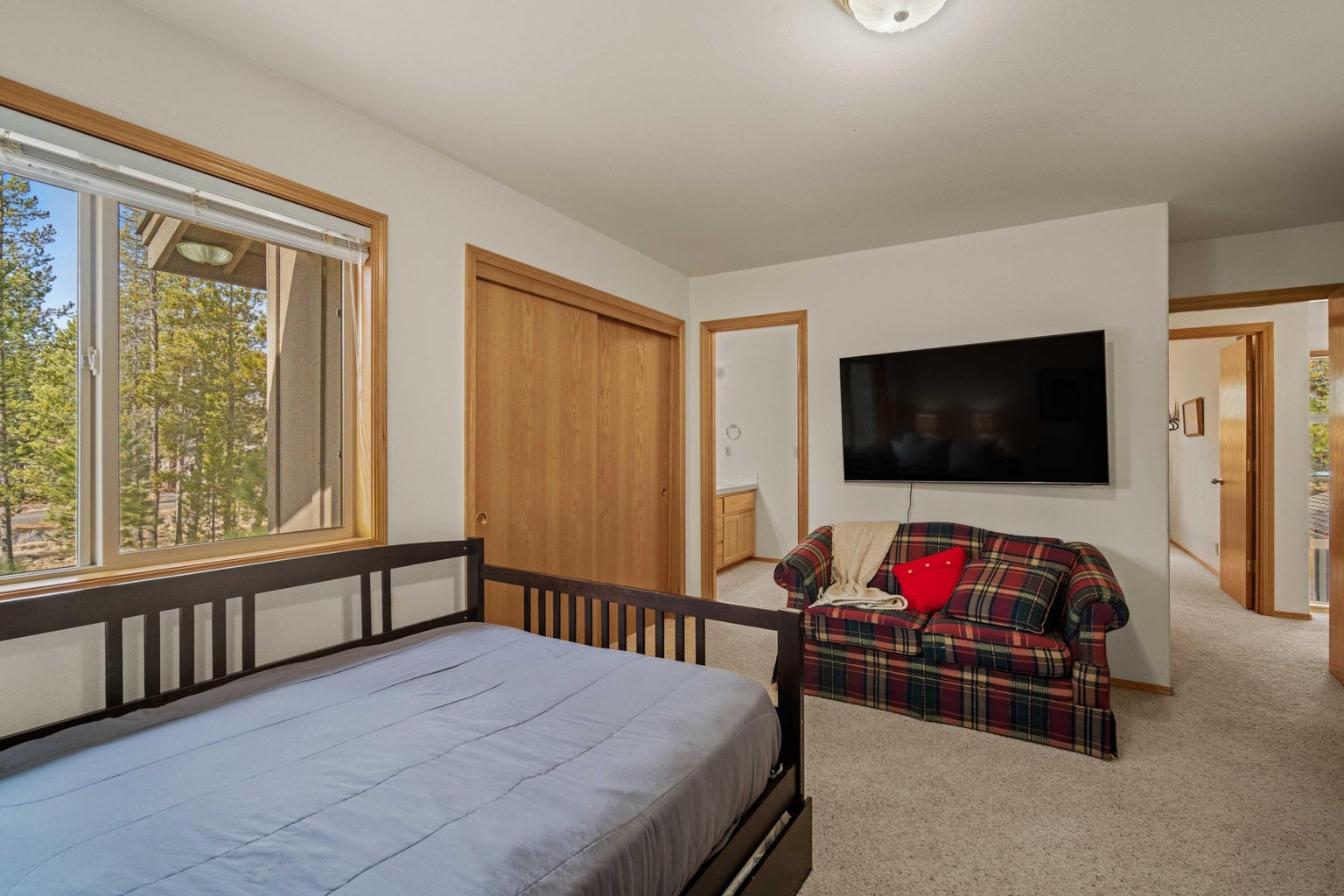 Photo of 57655 Aspen Lane 34 of 47