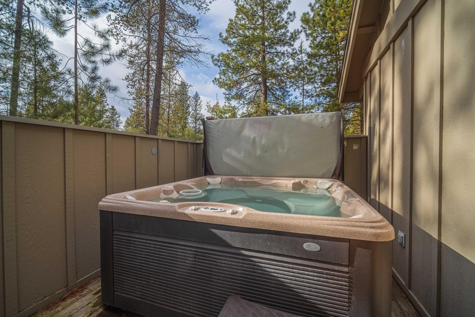Photo of 57655 Aspen Lane 38 of 47