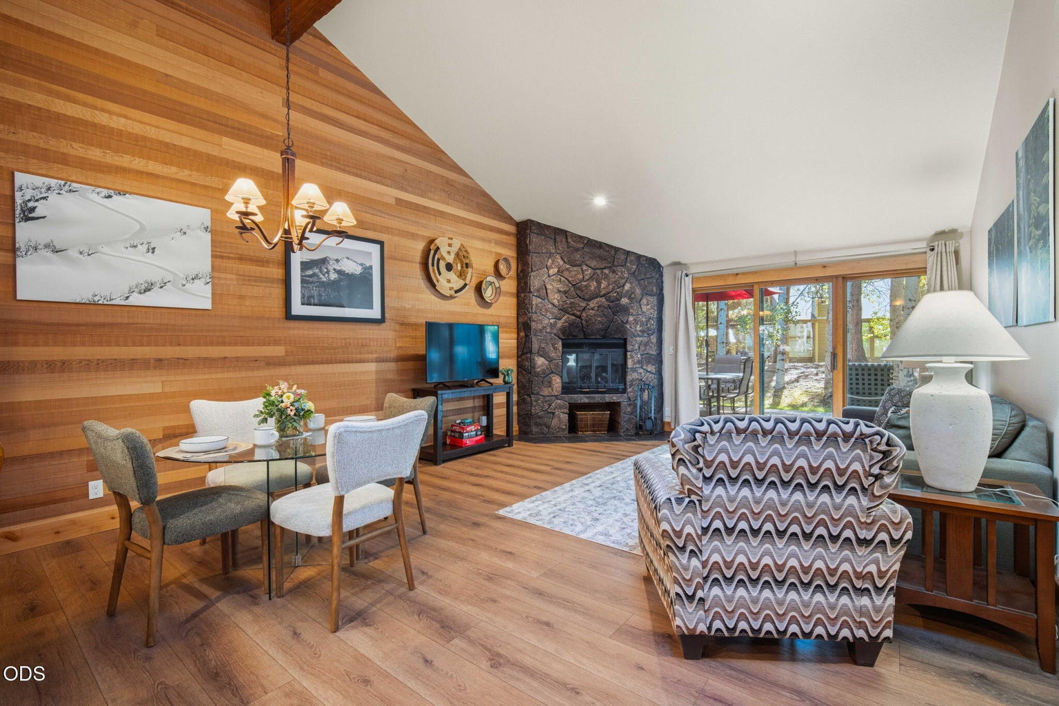 Photo of 57367 Lake Aspen Lane 4 of 35